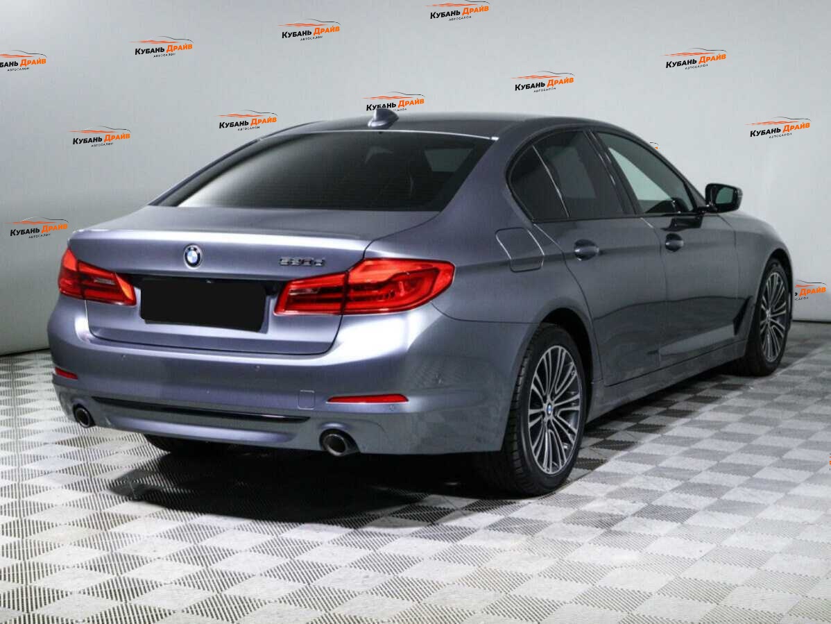 BMW 5 серии 2019 года с пробегом. Фото: #3