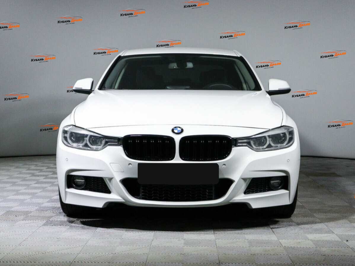 BMW 3 серии 2016 года с пробегом. Фото: #1