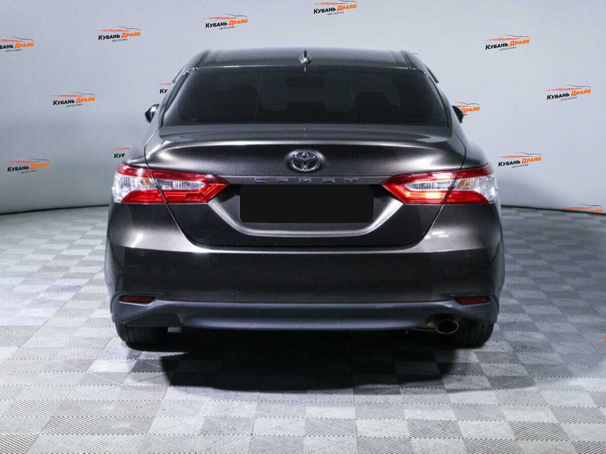 Toyota Camry 2020 года с пробегом. Фото: #5