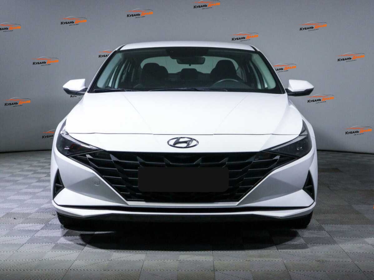 Hyundai Elantra 2021 года с пробегом. Фото: #1