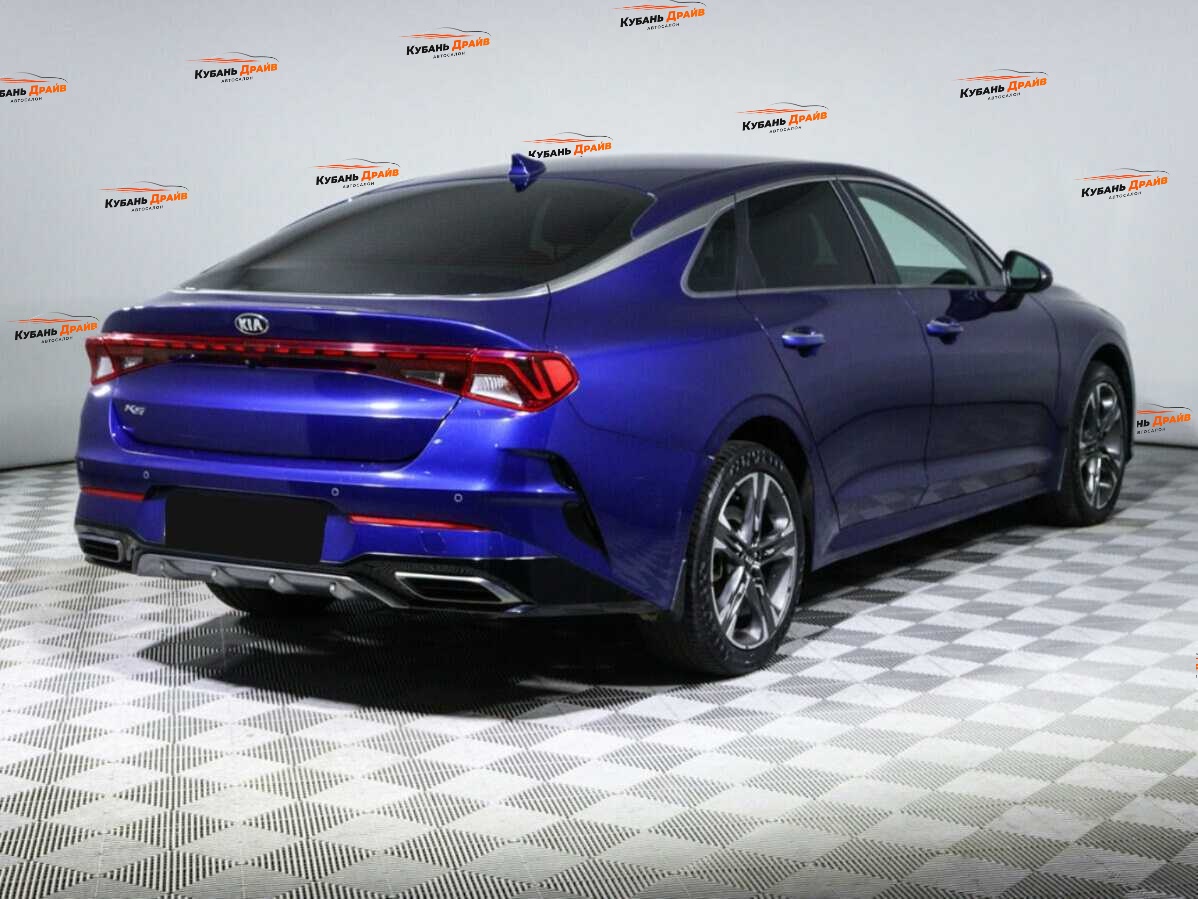 Kia K5 2021 года с пробегом. Фото: #3