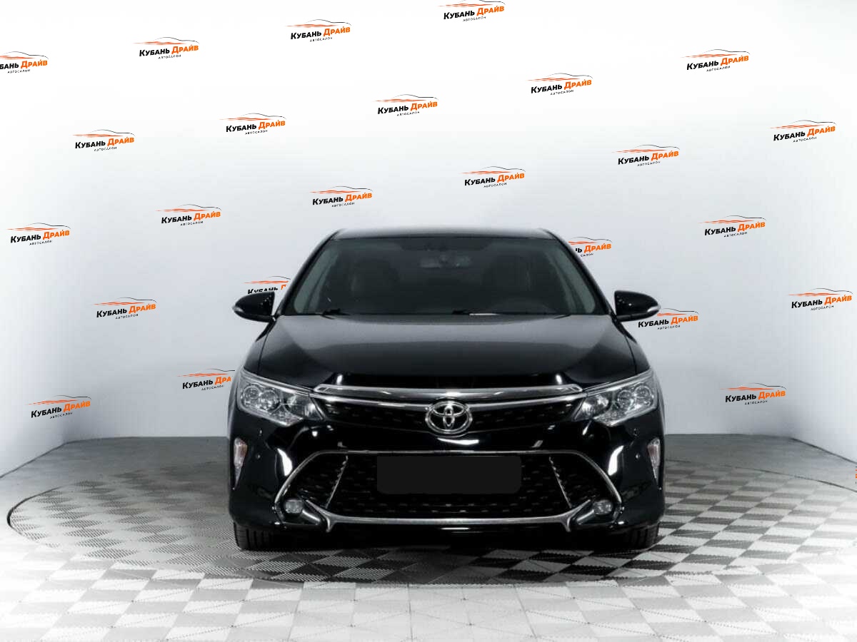 Toyota Camry 2017 года с пробегом. Фото: #1