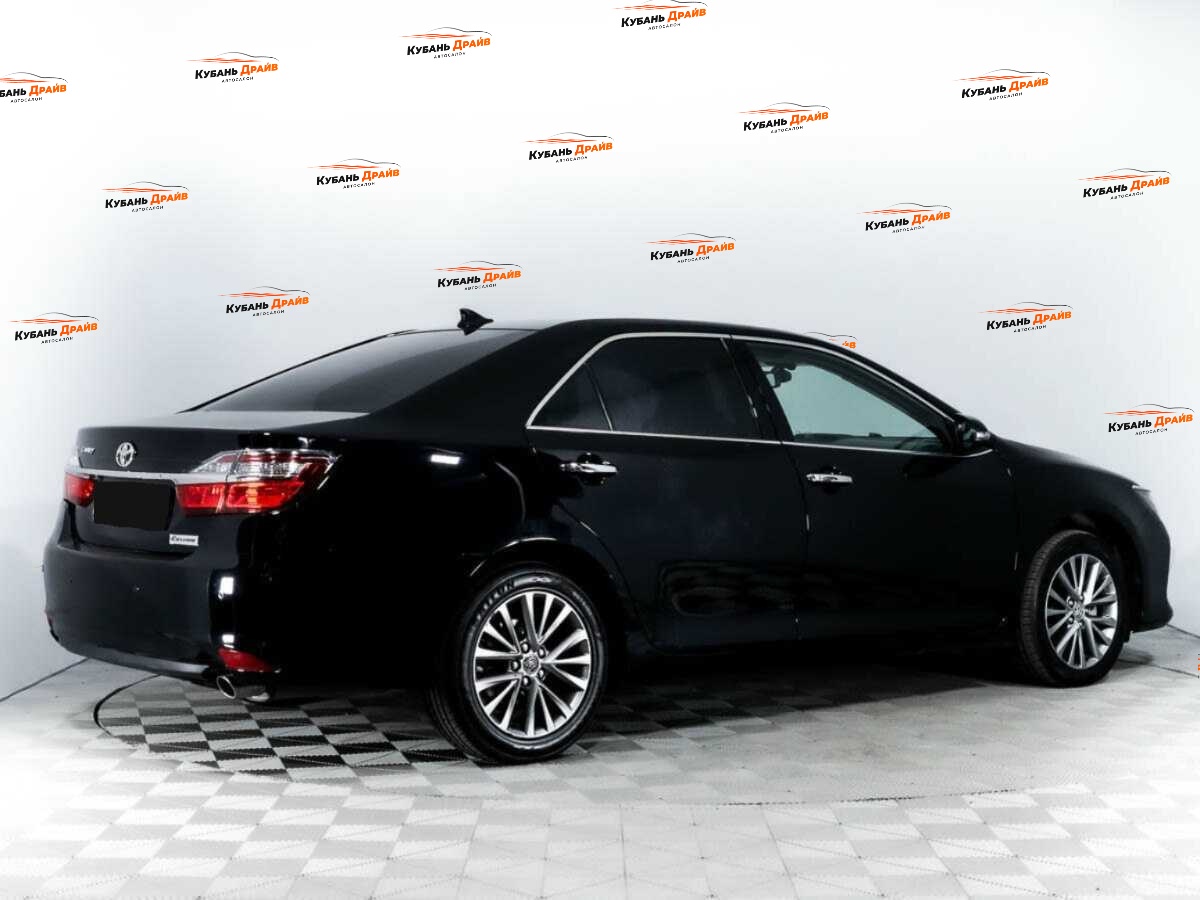 Toyota Camry 2017 года с пробегом. Фото: #4