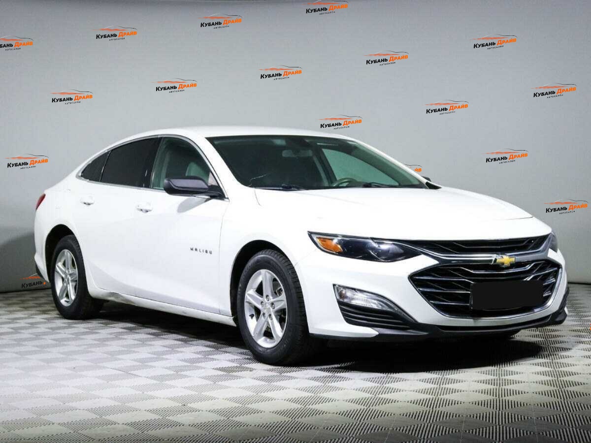 Chevrolet Malibu 2019 года с пробегом. Фото: #2