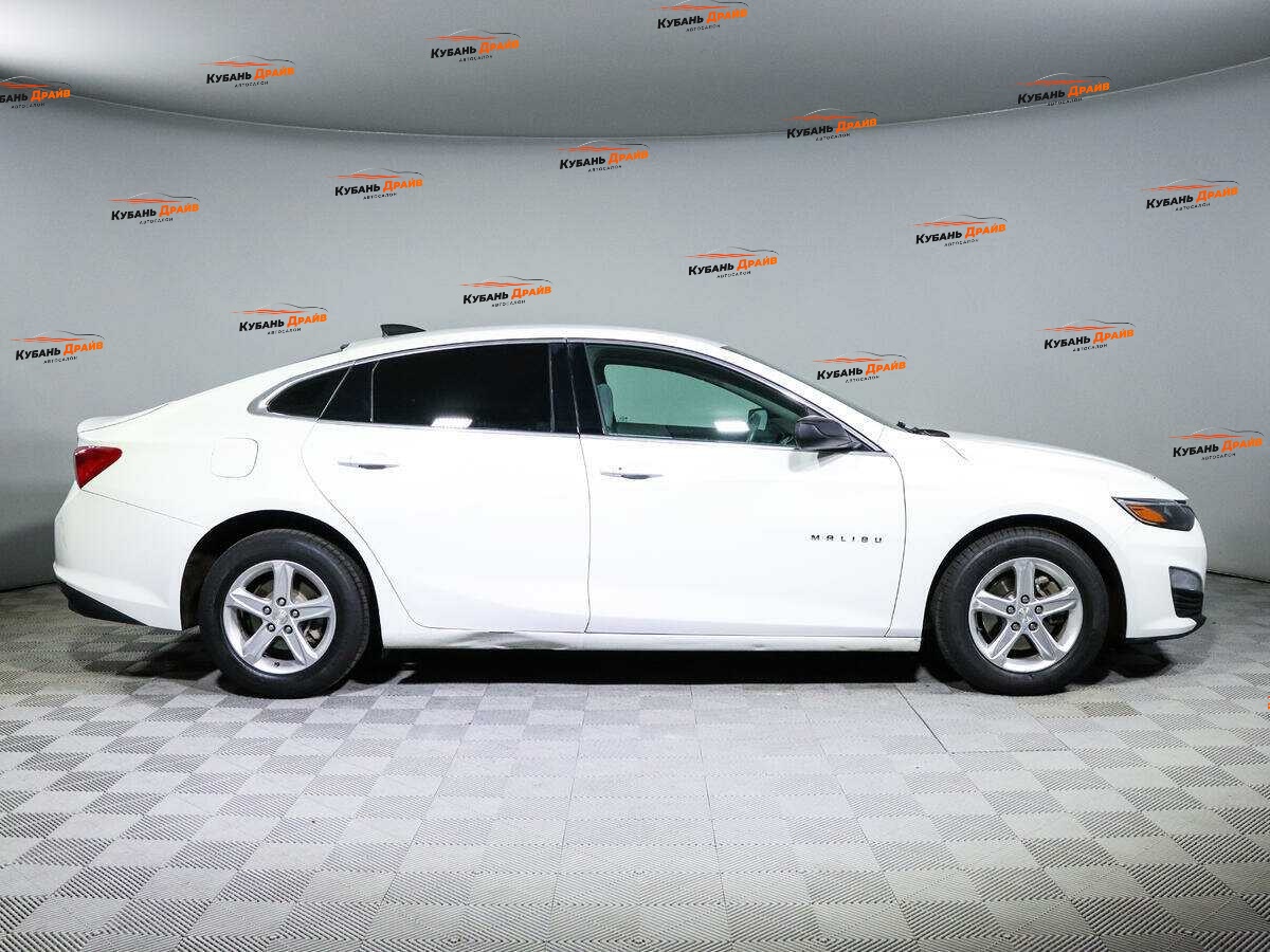 Chevrolet Malibu 2019 года с пробегом. Фото: #3