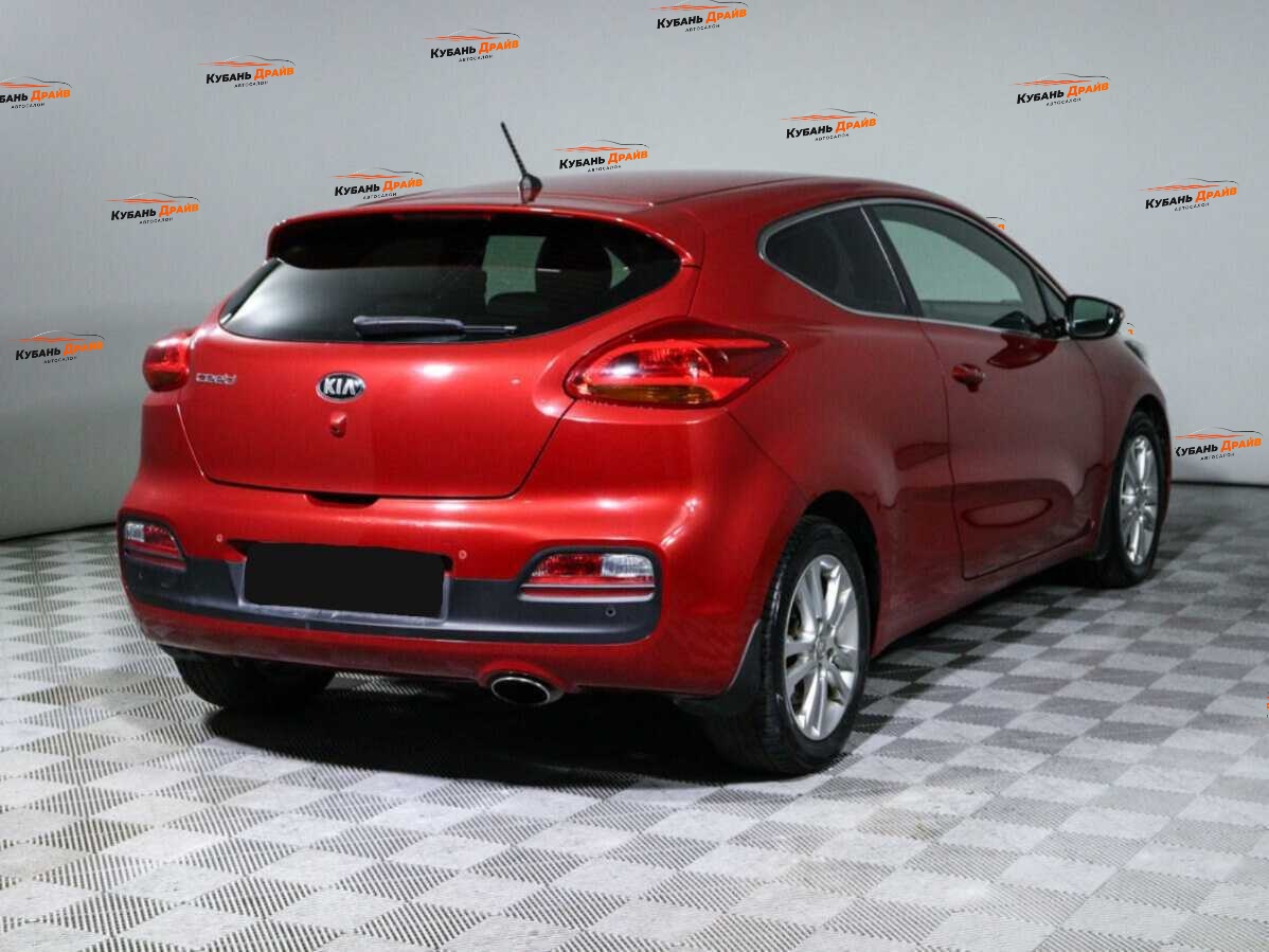 Kia Ceed 2013 года с пробегом. Фото: #3