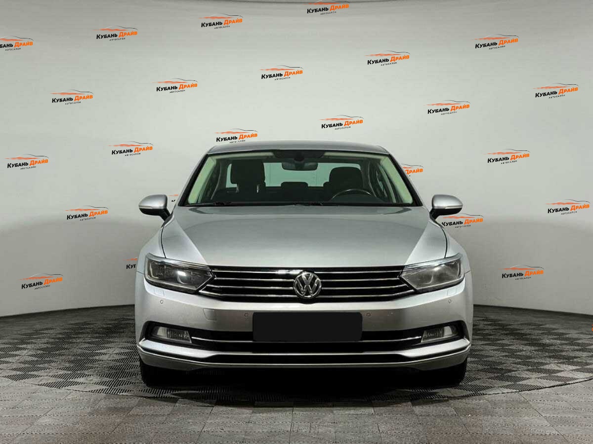Volkswagen Passat 2016 года с пробегом. Фото: #1