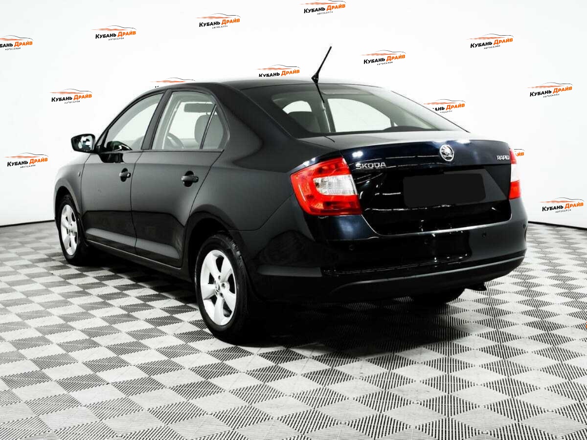 Skoda Rapid 2014 года с пробегом. Фото: #6