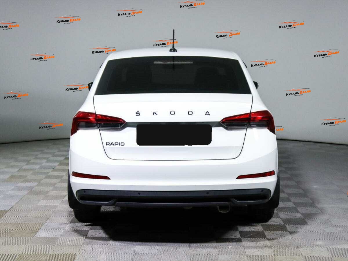 Skoda Rapid 2021 года с пробегом. Фото: #4