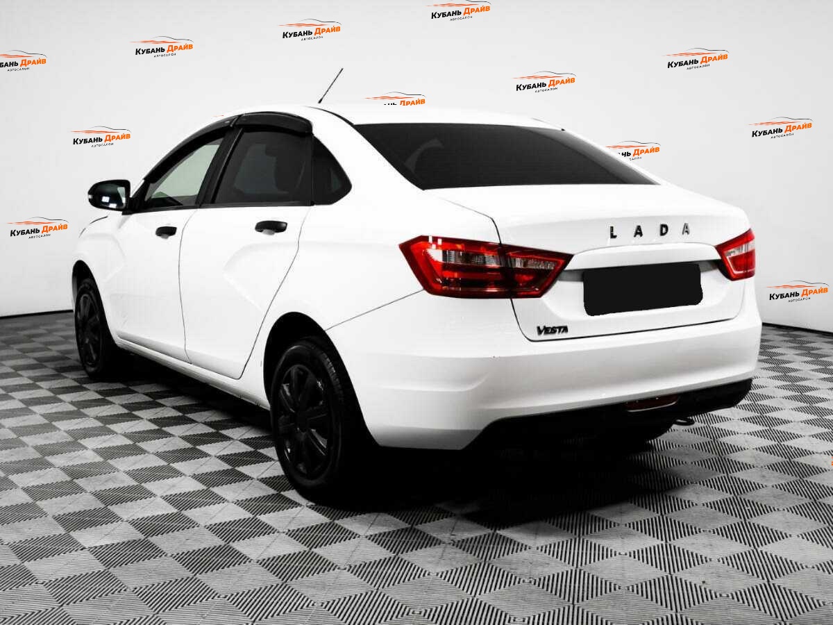 Lada (ВАЗ) Vesta 2021 года с пробегом. Фото: #6