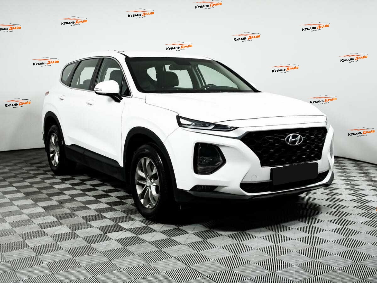 Hyundai Santa Fe 2019 года с пробегом. Фото: #2