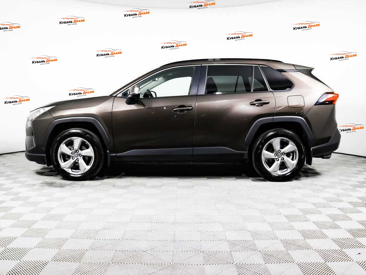 Toyota RAV4 2020 года с пробегом. Фото: #7