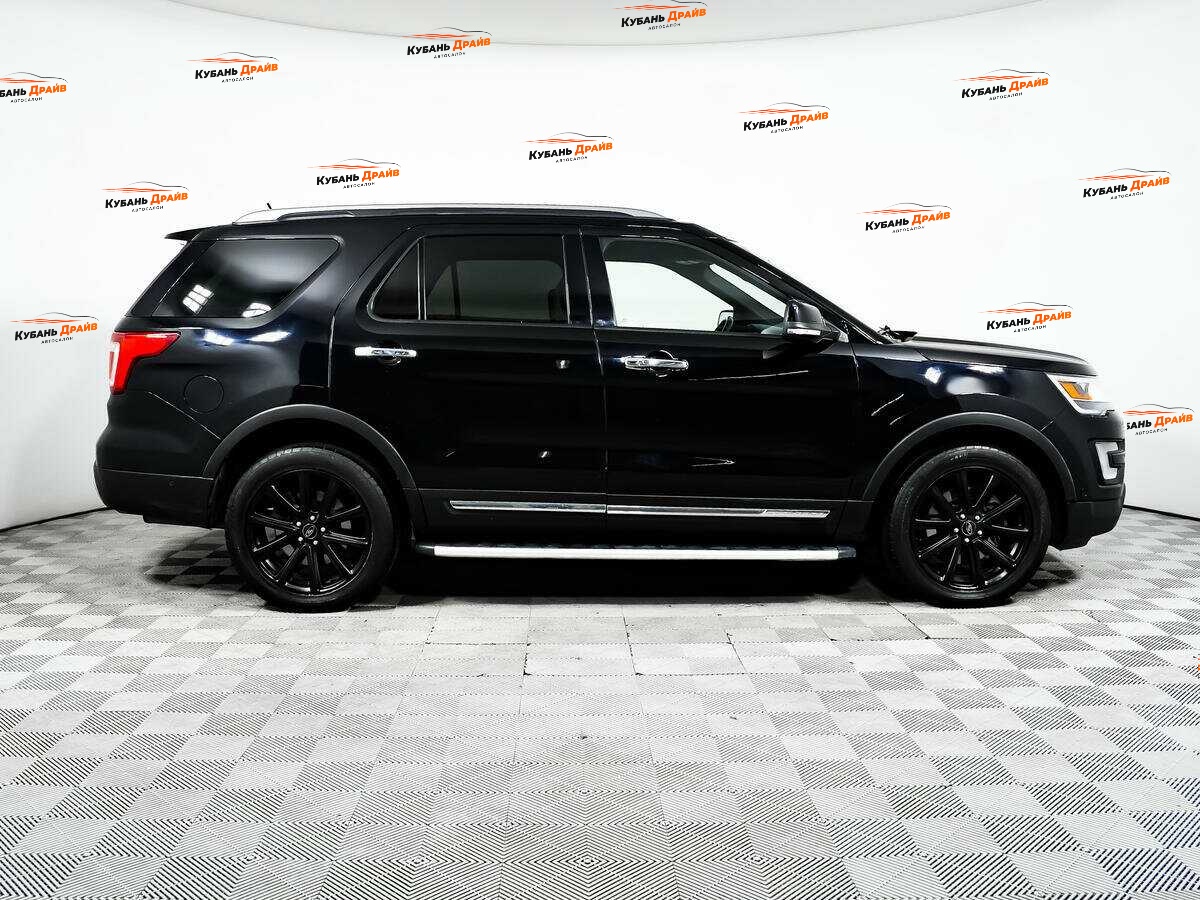 Ford Explorer 2016 года с пробегом. Фото: #3
