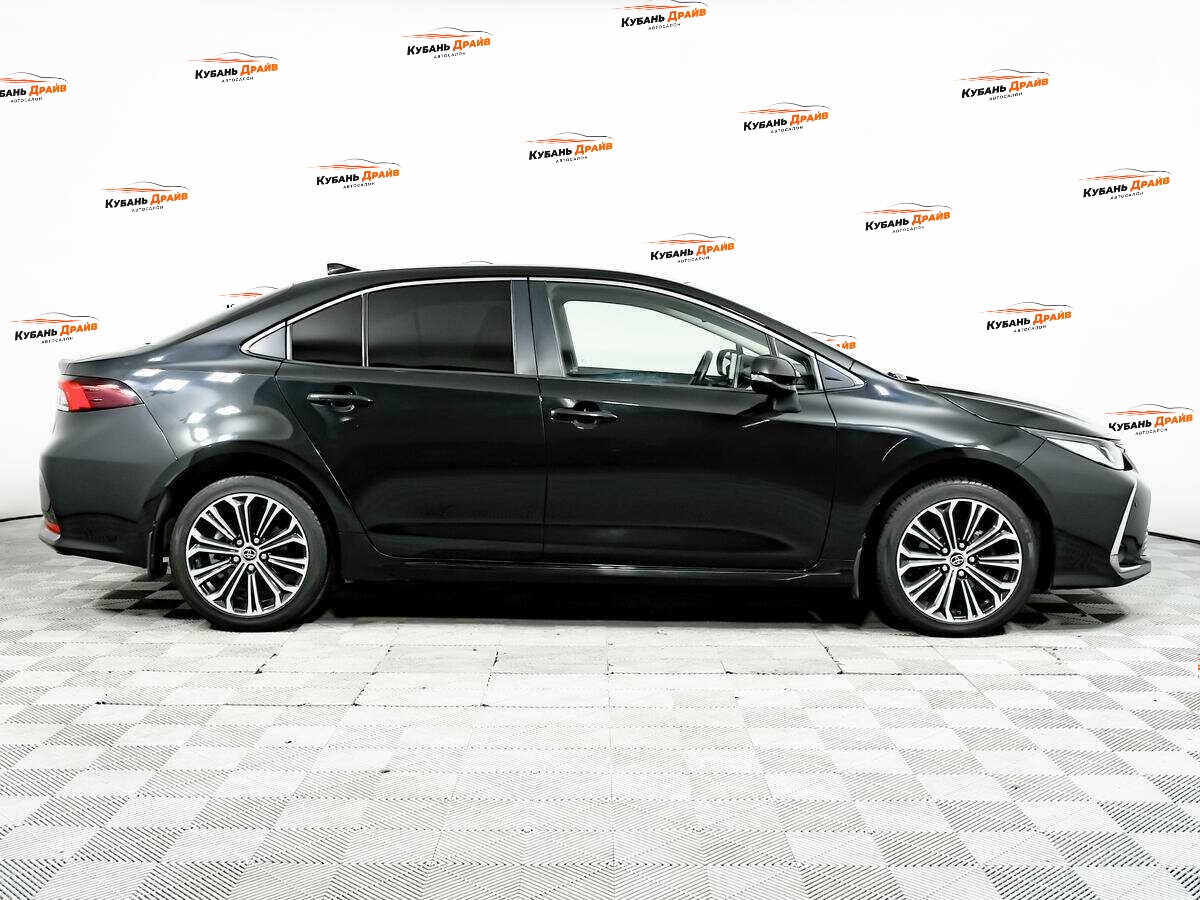 Toyota Corolla 2019 года с пробегом. Фото: #3