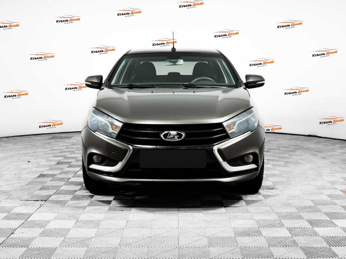 Lada (ВАЗ) Vesta 2017 года с пробегом. Фото: #1