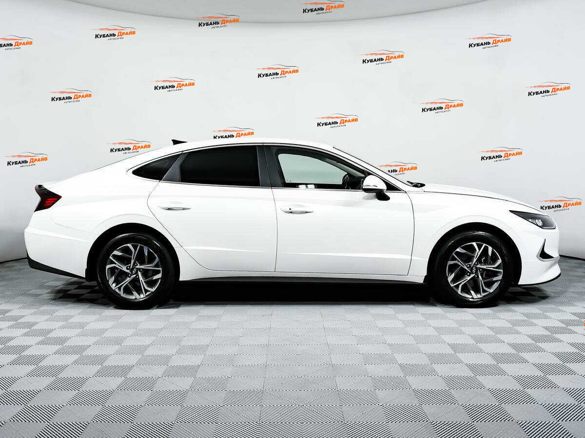 Hyundai Sonata 2022 года с пробегом. Фото: #3