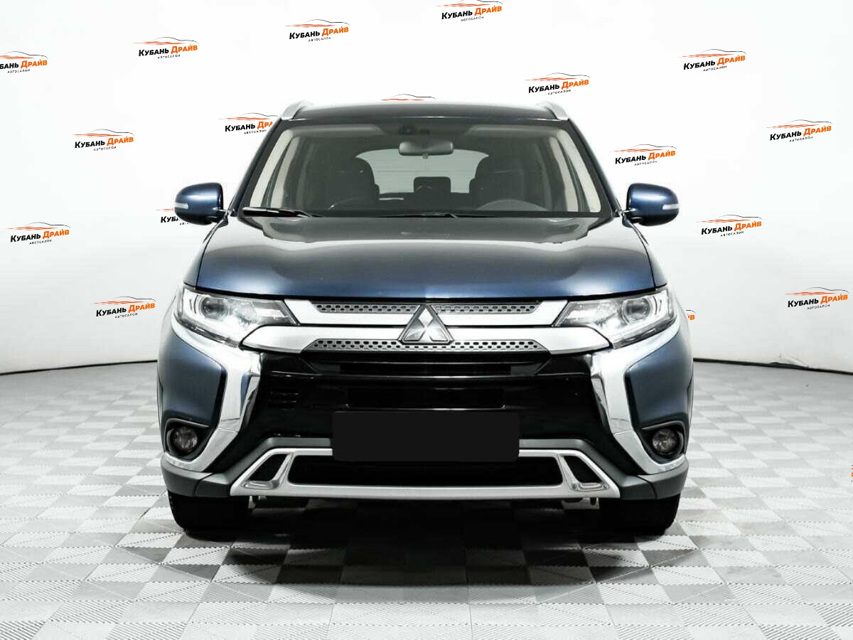 Mitsubishi Outlander 2018 года с пробегом. Фото: #1