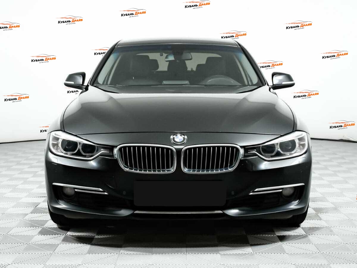 BMW 3 серии 2013 года с пробегом. Фото: #1
