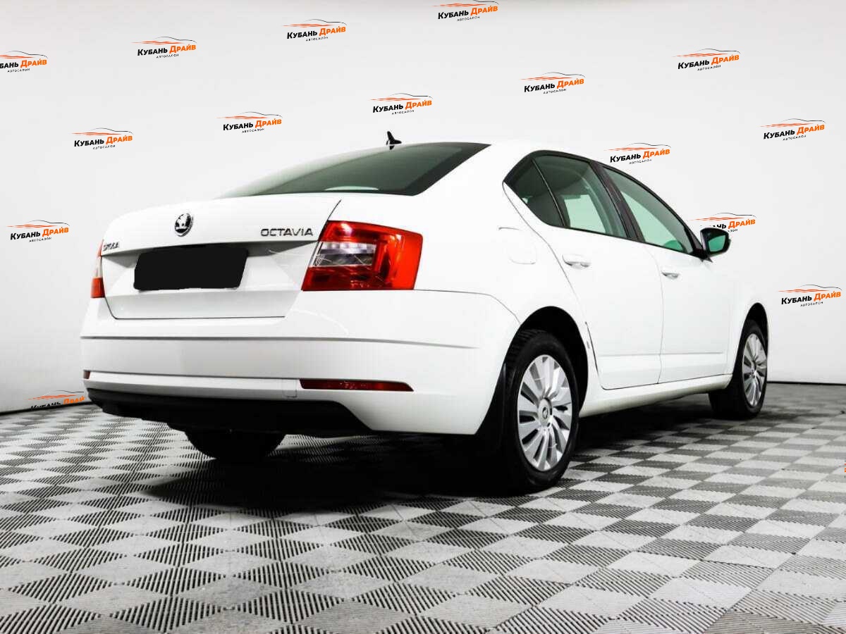 Skoda Octavia 2018 года с пробегом. Фото: #4