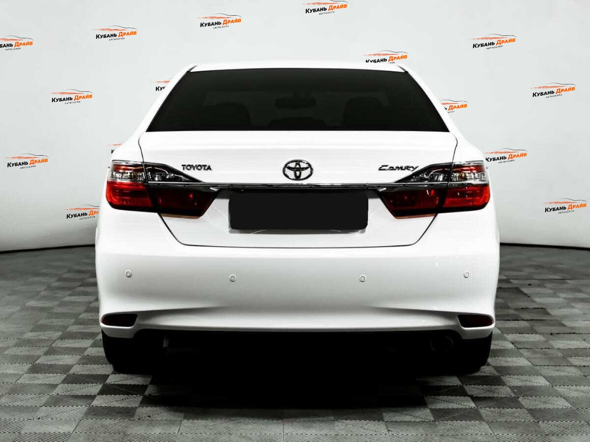 Toyota Camry 2015 года с пробегом. Фото: #5