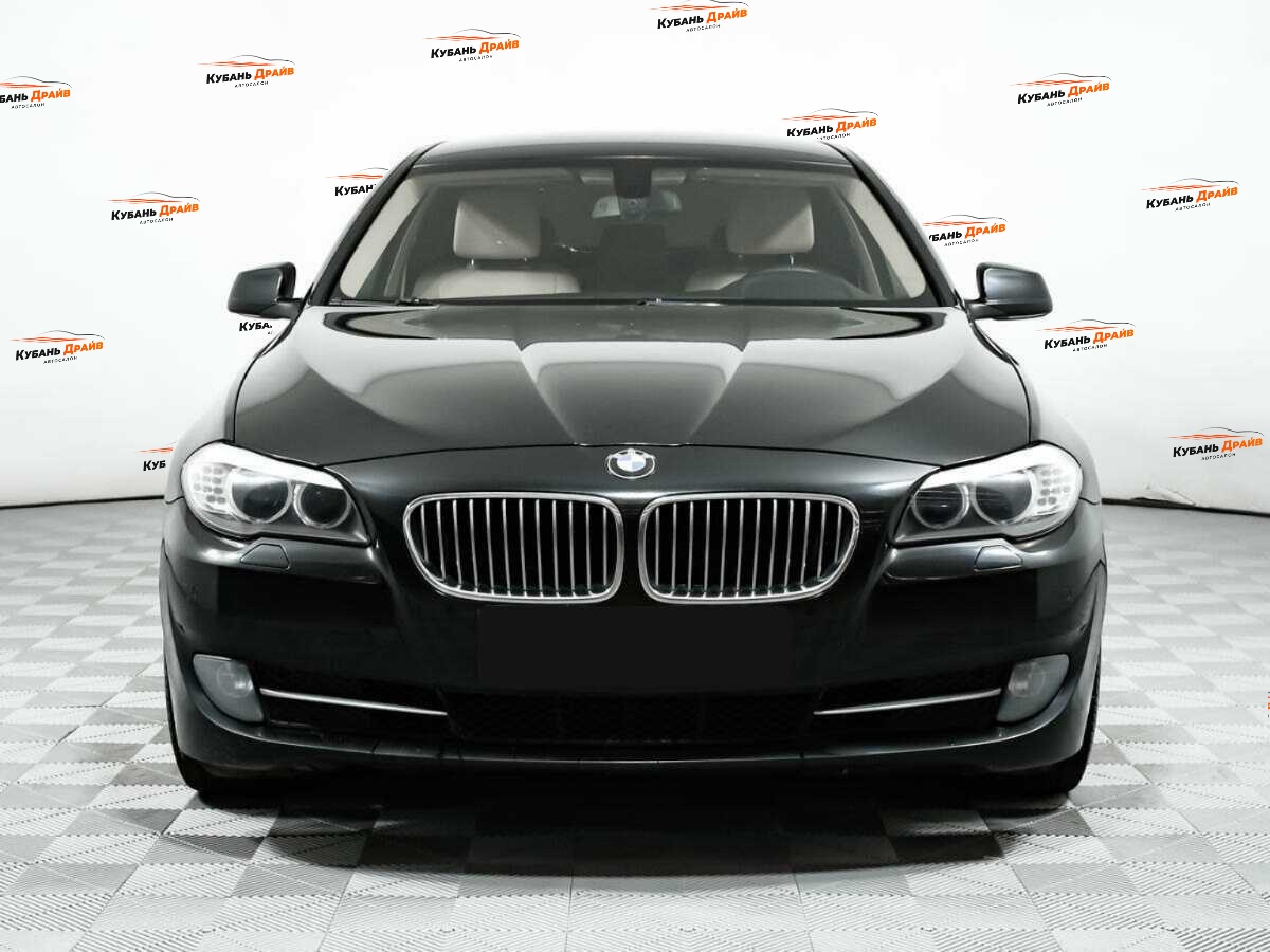 BMW 5 серии 2013 года с пробегом. Фото: #1