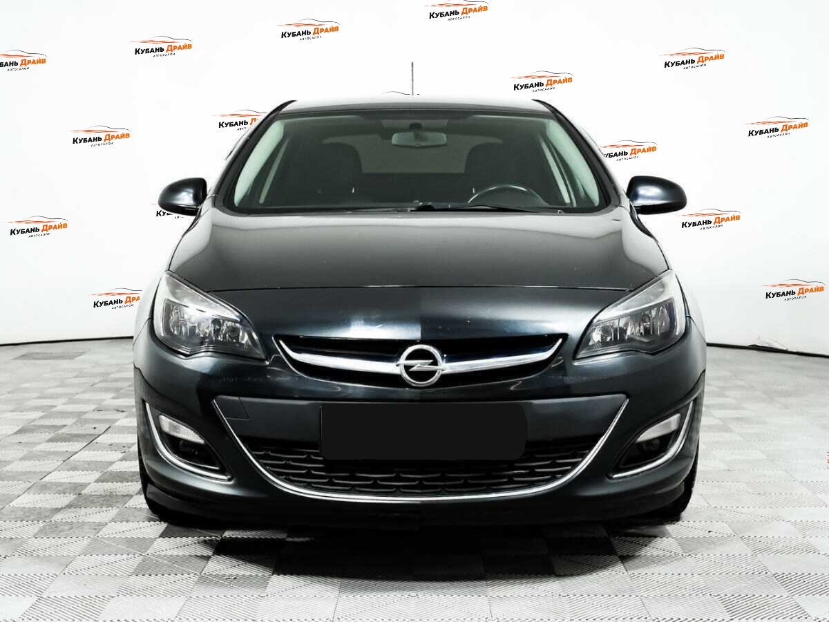 Opel Astra 2013 года с пробегом. Фото: #1
