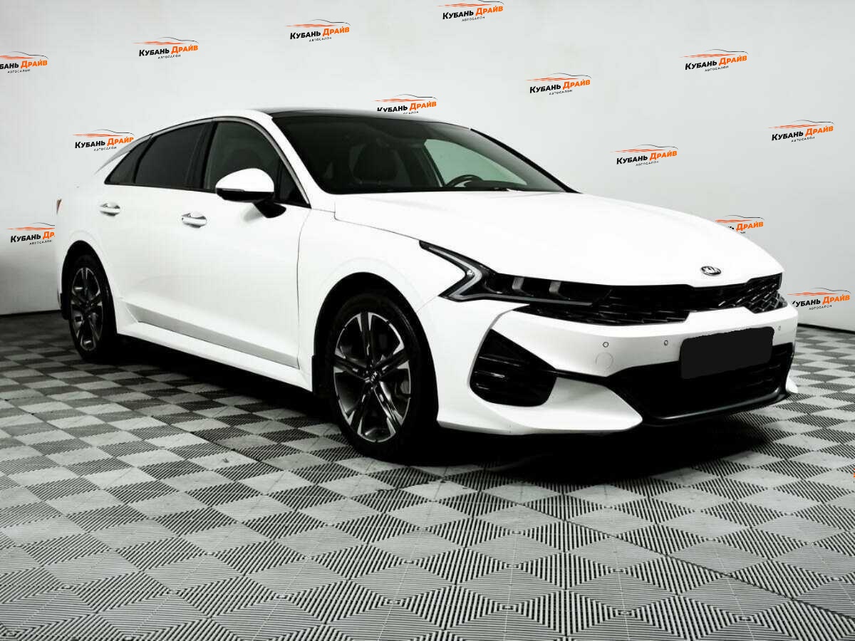 Kia K5 2021 года с пробегом. Фото: #2
