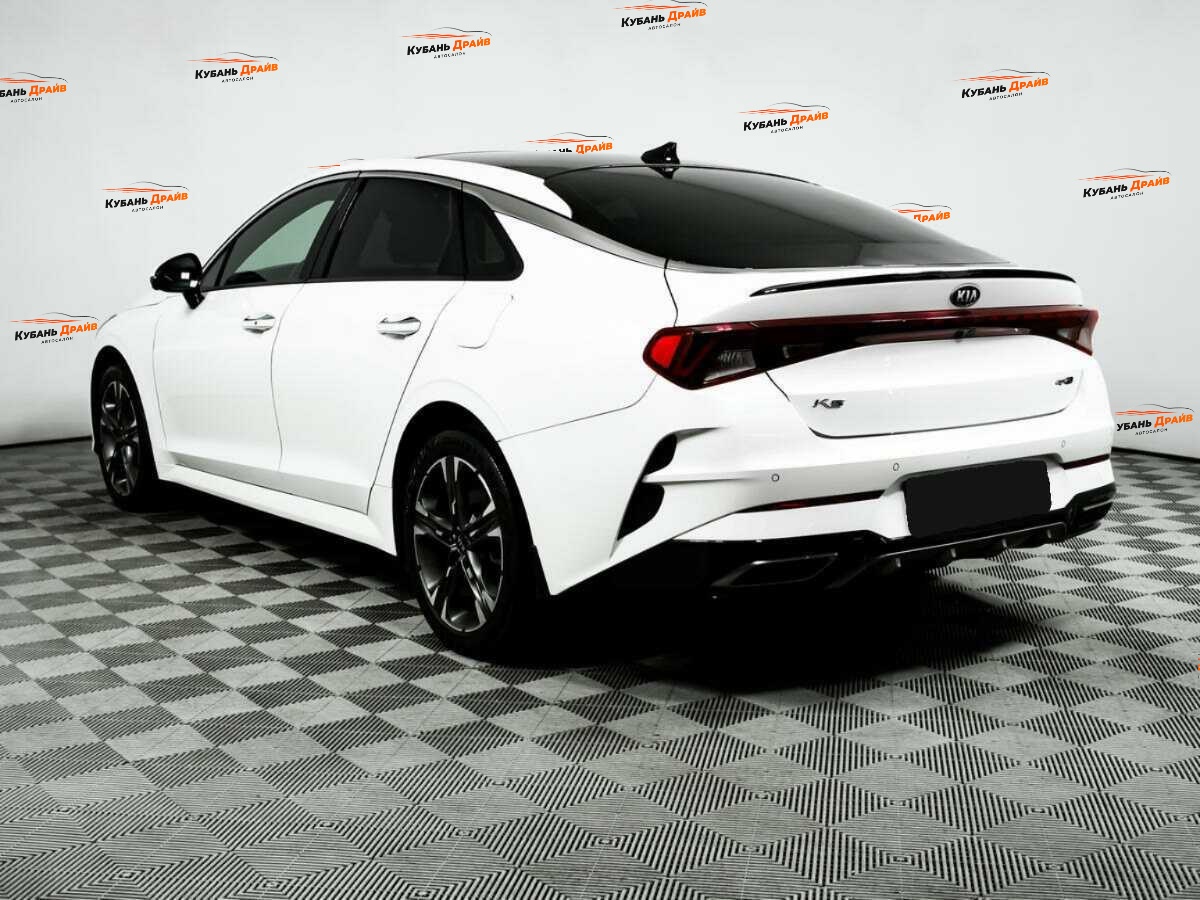 Kia K5 2021 года с пробегом. Фото: #6