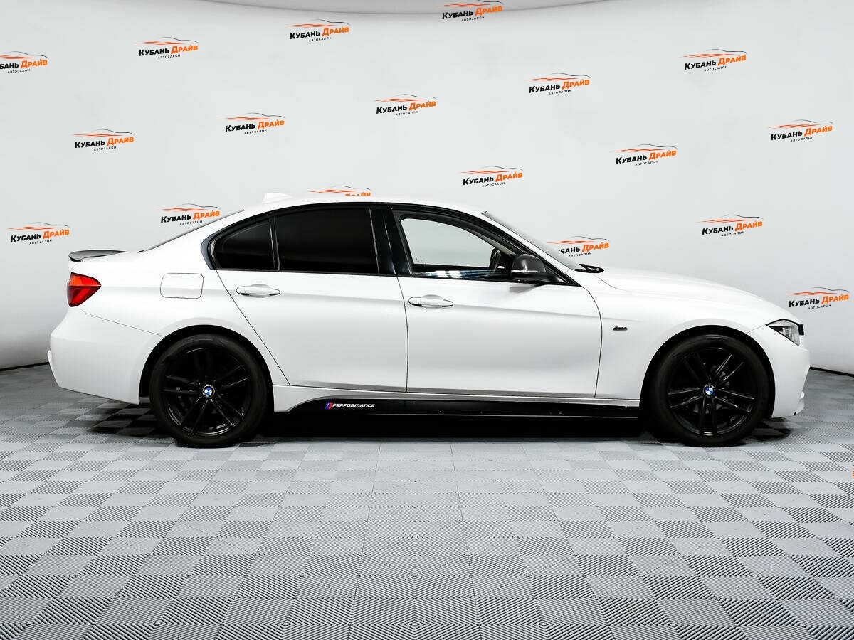 BMW 3 серии 2016 года с пробегом. Фото: #3