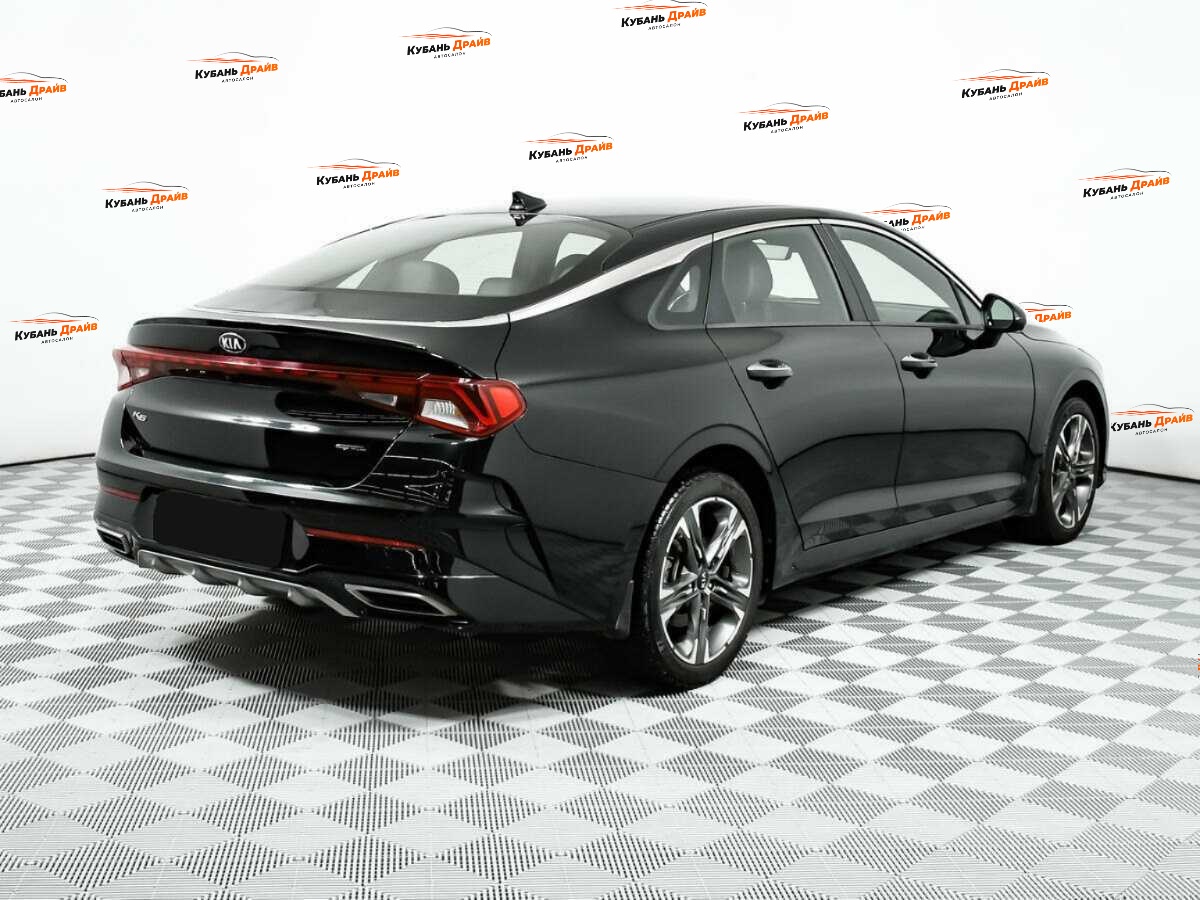 Kia K5 2021 года с пробегом. Фото: #3
