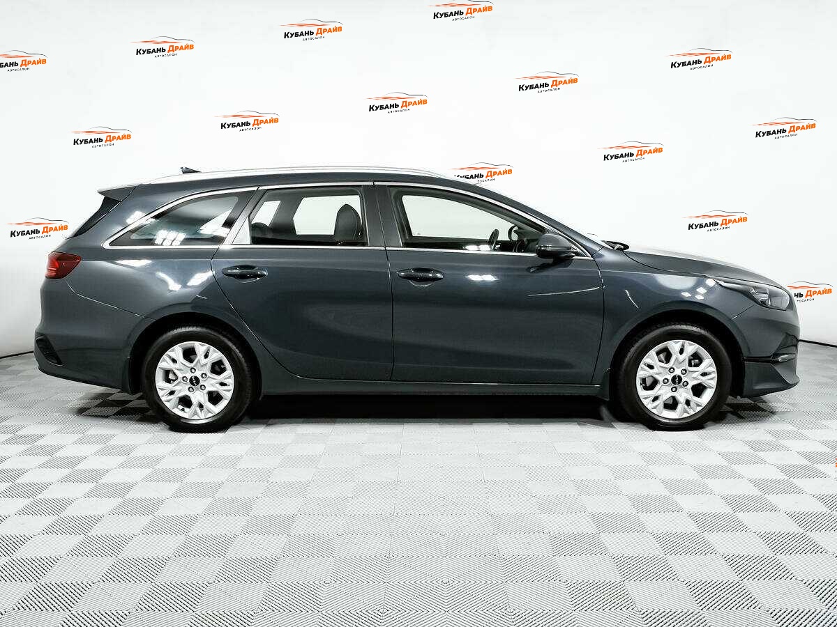 Kia Ceed 2022 года с пробегом. Фото: #3