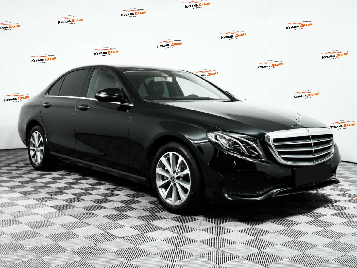 Mercedes-Benz E-Класс 2019 года с пробегом. Фото: #2