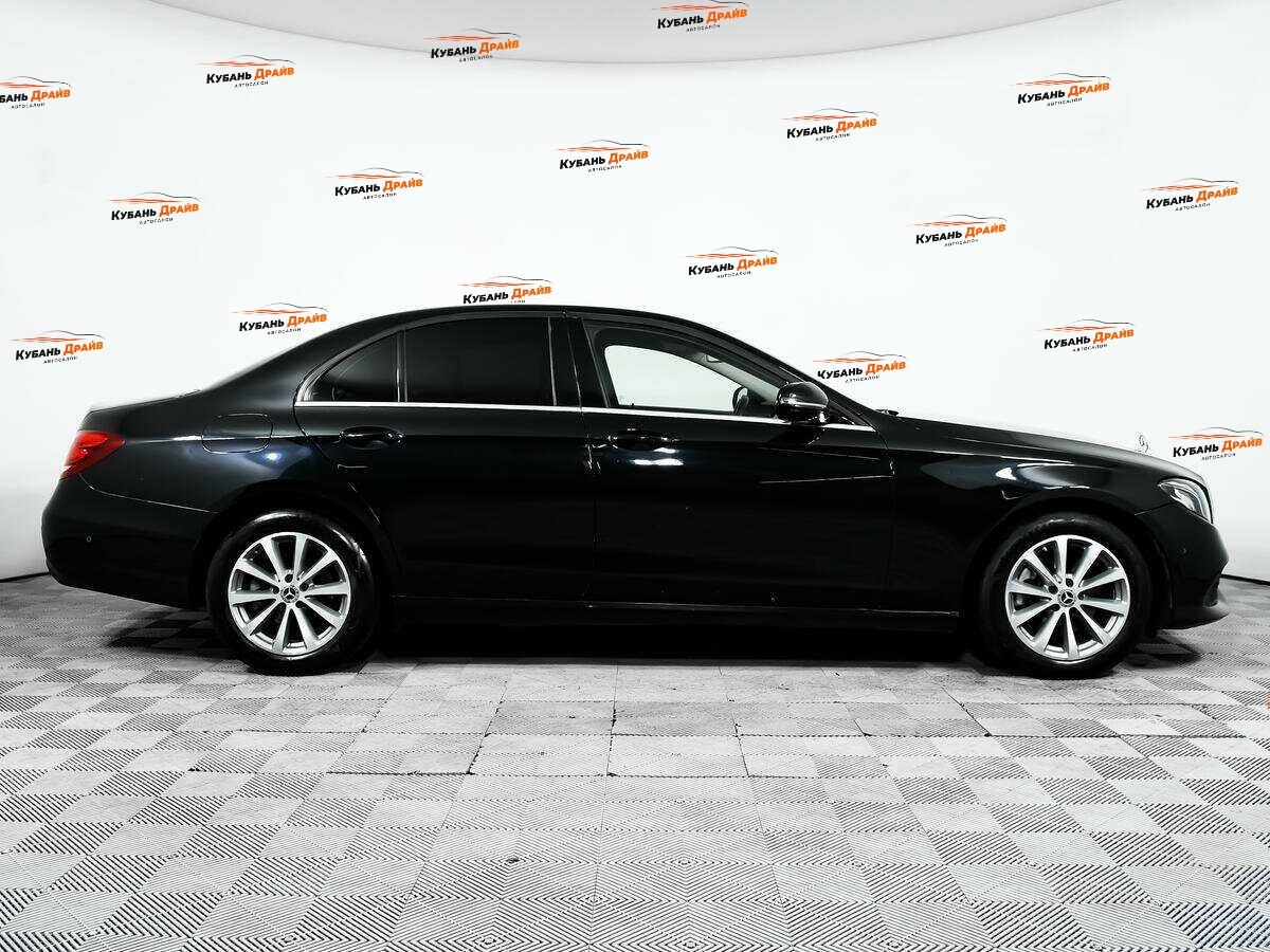 Mercedes-Benz E-Класс 2019 года с пробегом. Фото: #3