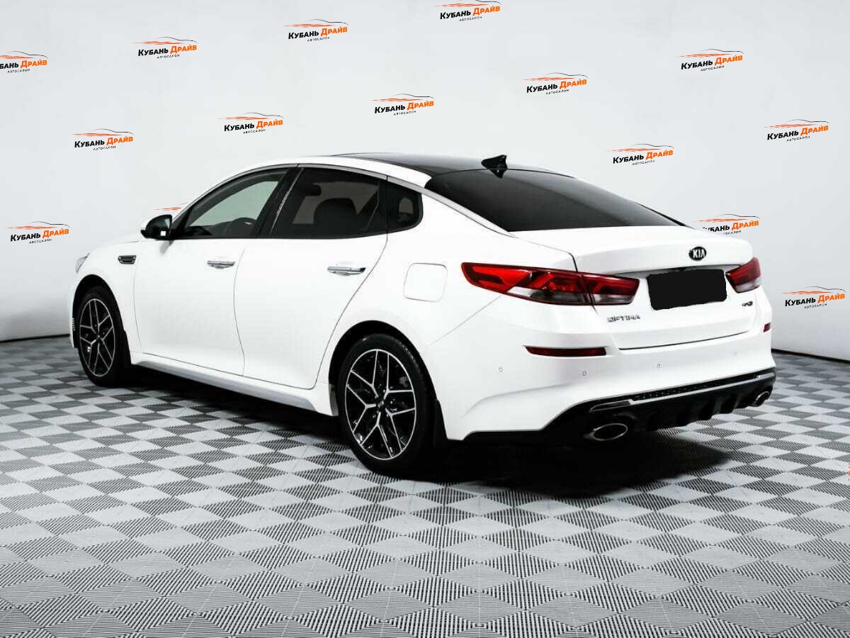 Kia Optima 2018 года с пробегом. Фото: #5