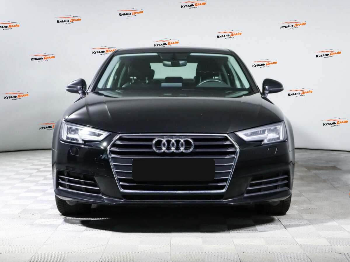 Audi A4 2018 года с пробегом. Фото: #1