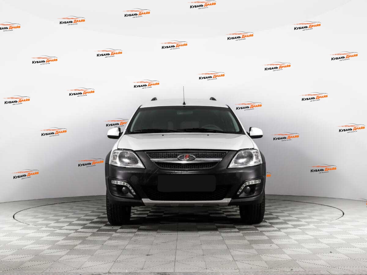 Lada (ВАЗ) Largus 2015 года с пробегом. Фото: #1