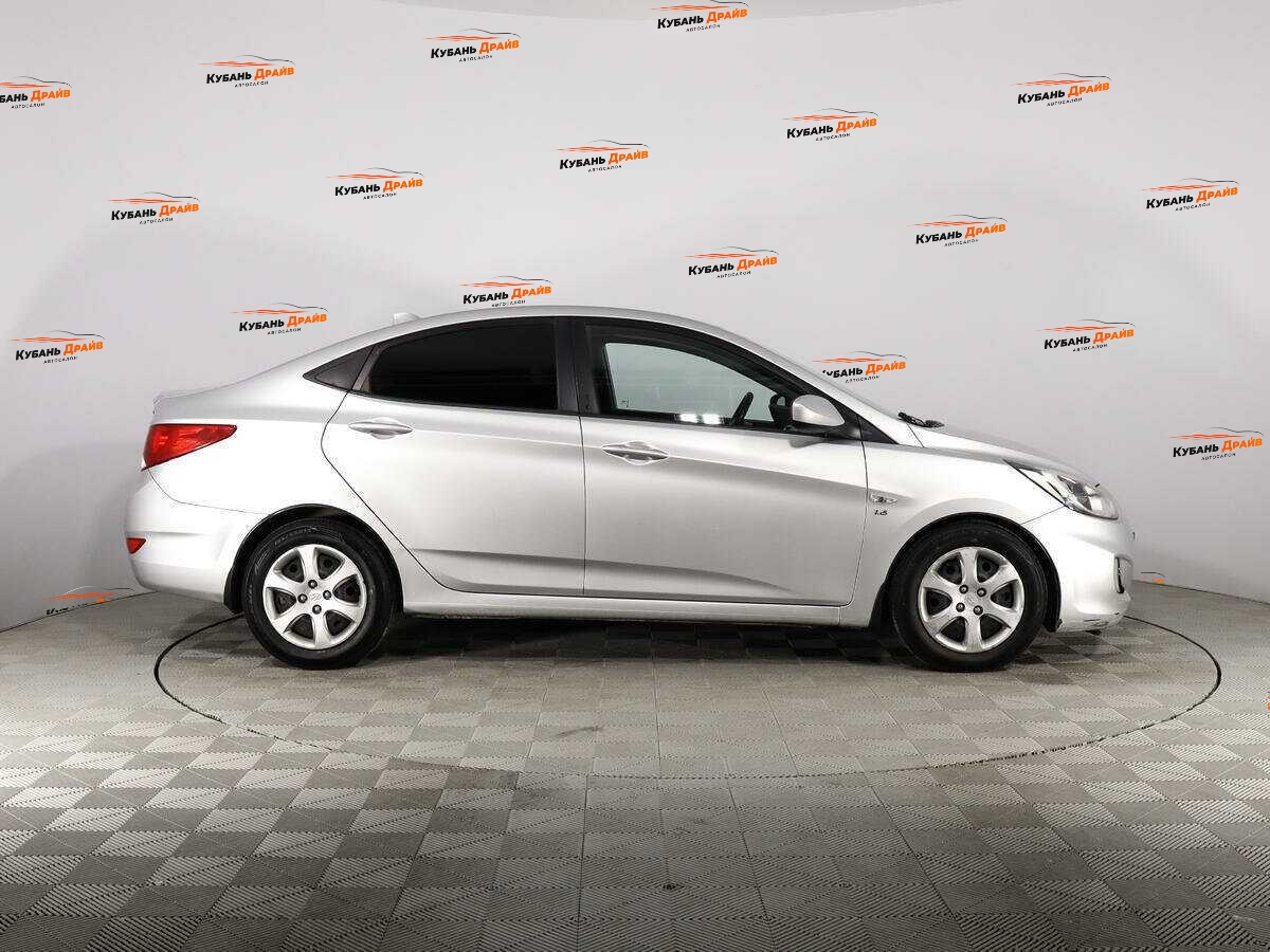 Hyundai Solaris 2012 года с пробегом. Фото: #4