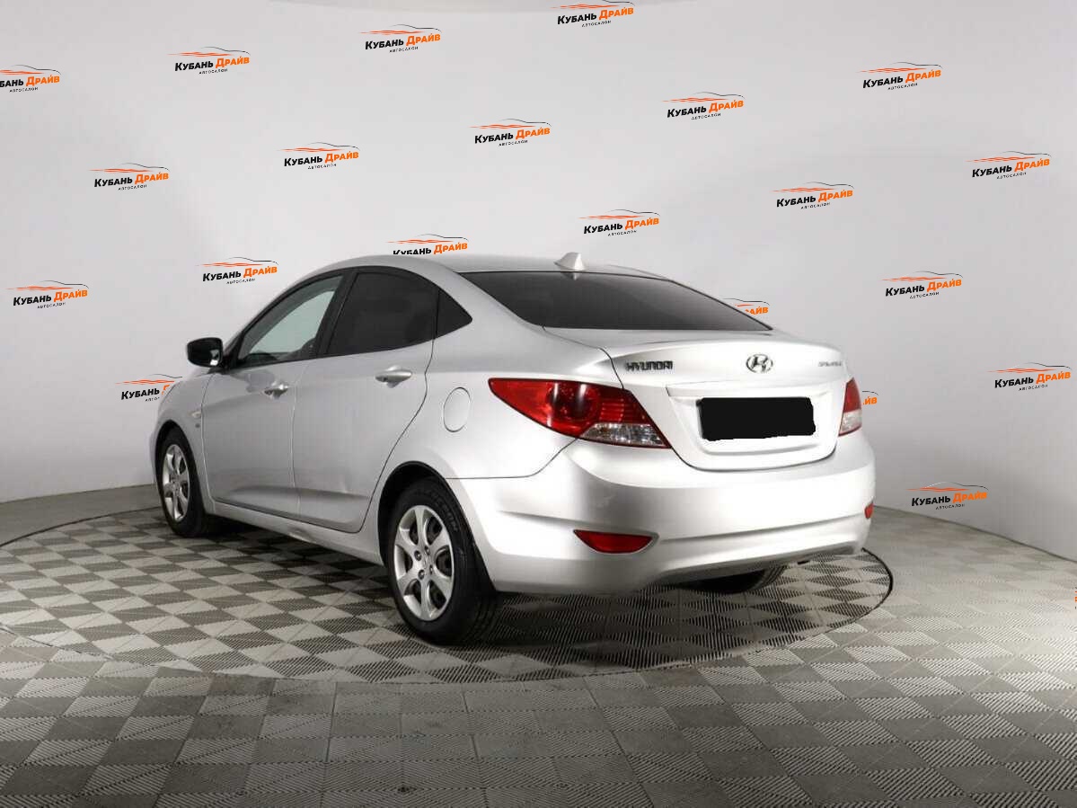 Hyundai Solaris 2012 года с пробегом. Фото: #5