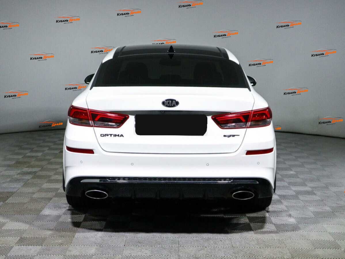 Kia Optima 2018 года с пробегом. Фото: #4