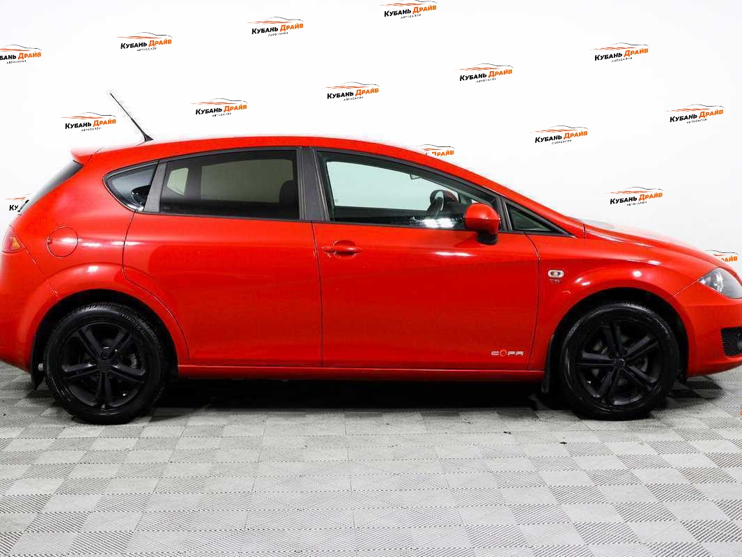 SEAT Leon 2012 года с пробегом. Фото: #3