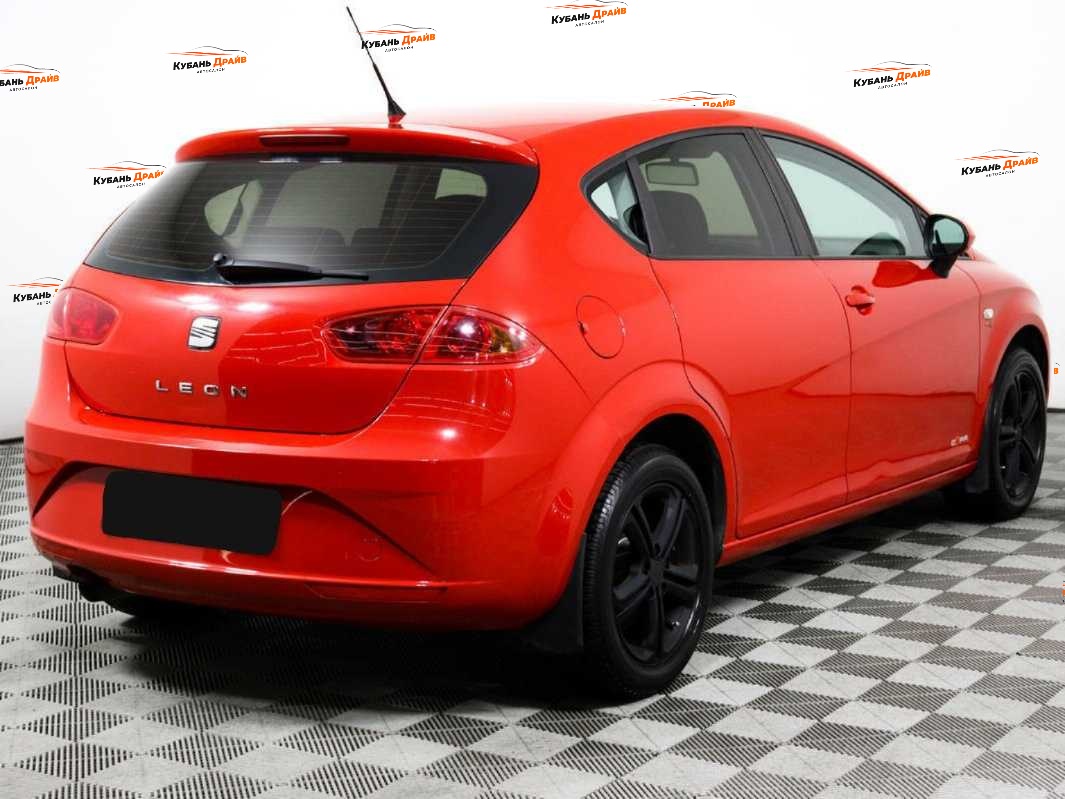 SEAT Leon 2012 года с пробегом. Фото: #4