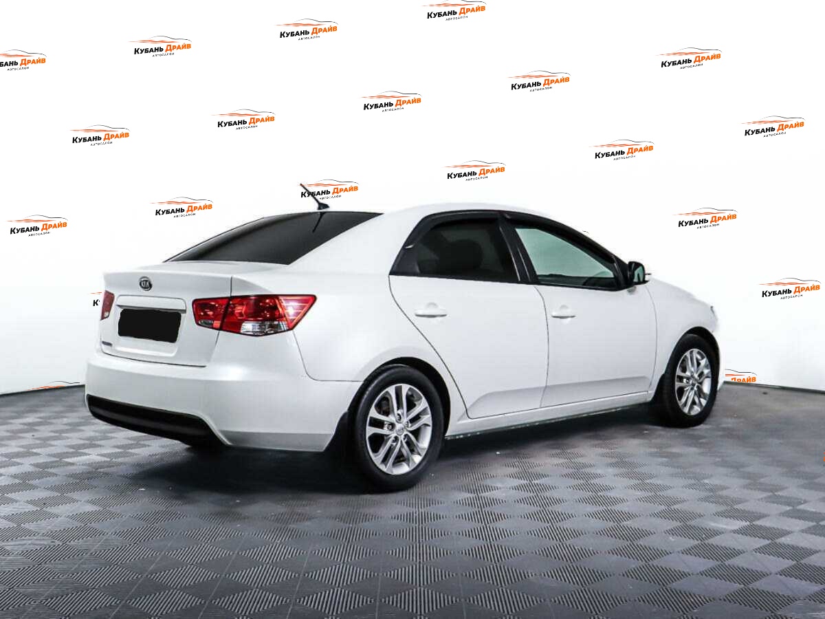 Kia Cerato 2012 года с пробегом. Фото: #4