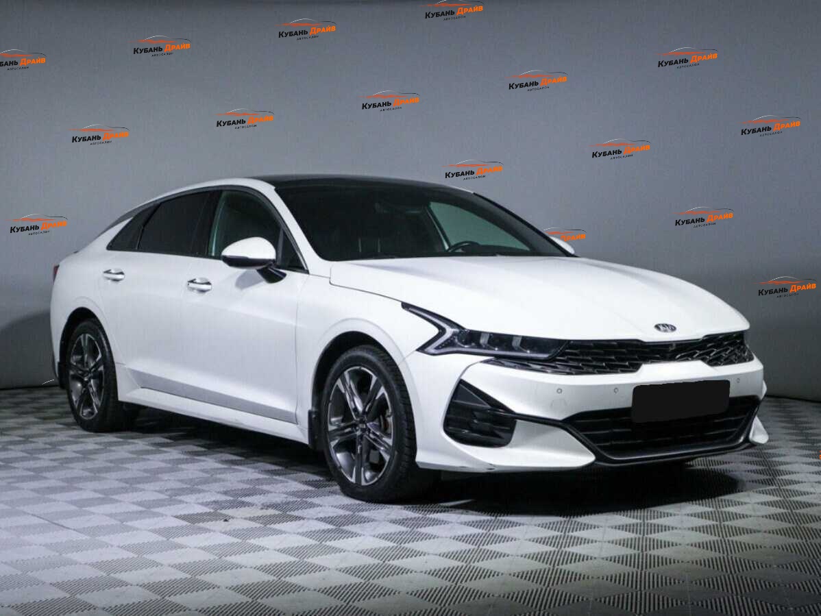 Kia K5 2021 года с пробегом. Фото: #2