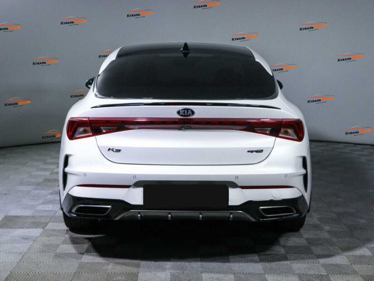 Kia K5 2021 года с пробегом. Фото: #5