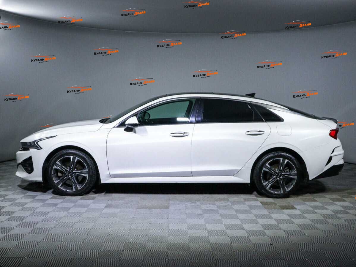 Kia K5 2021 года с пробегом. Фото: #7