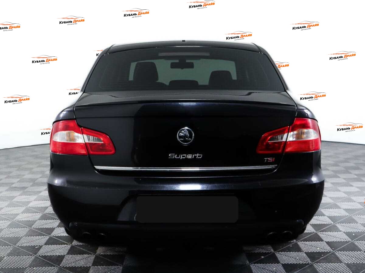 Skoda Superb 2012 года с пробегом. Фото: #5