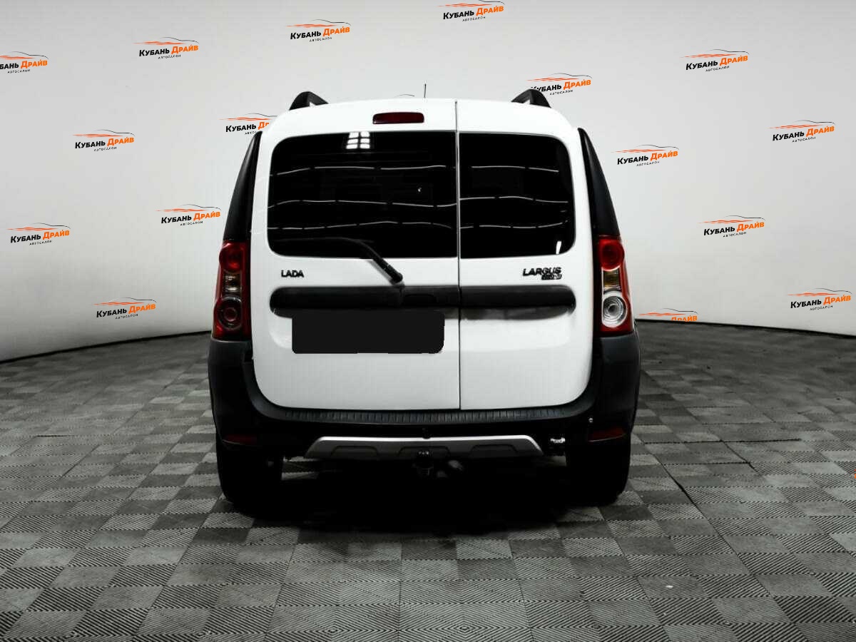 Lada (ВАЗ) Largus 2018 года с пробегом. Фото: #5