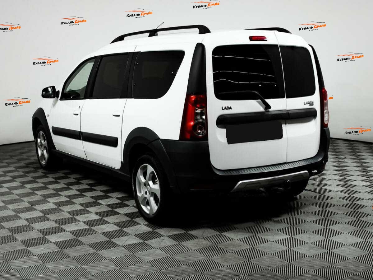 Lada (ВАЗ) Largus 2018 года с пробегом. Фото: #6