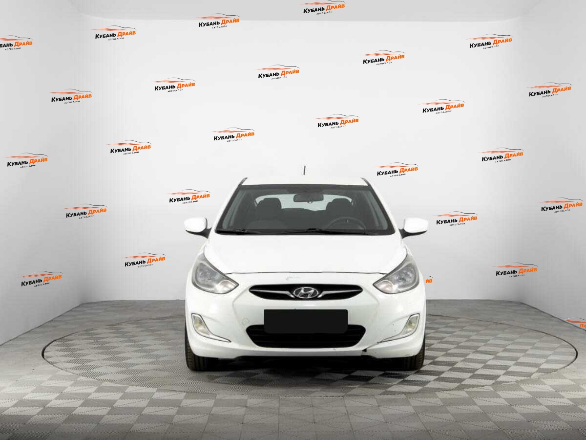 Hyundai Solaris 2012 года с пробегом. Фото: #1