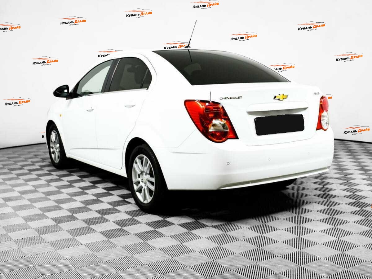 Chevrolet Aveo 2014 года с пробегом. Фото: #6